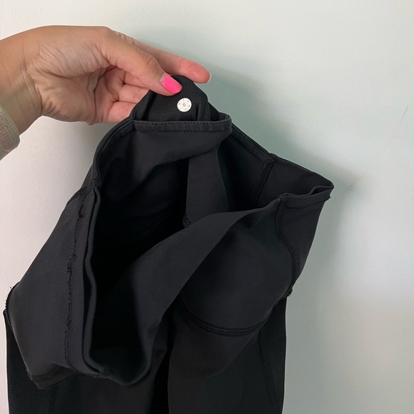 Lululemon Legging Mesh Detail - Picture 10 of 14